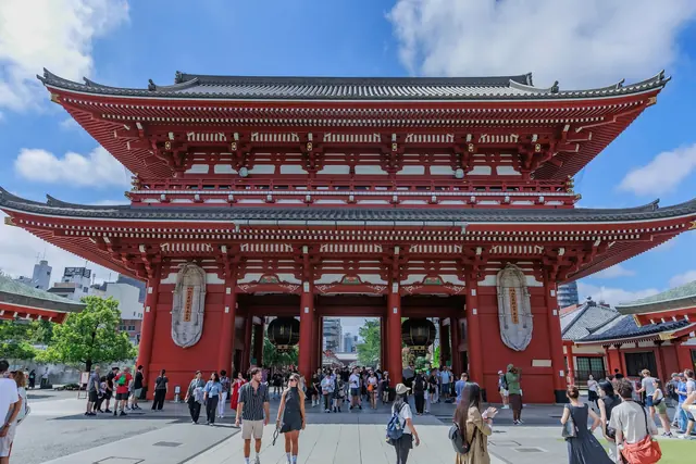 Hōzōmon gate at Sensō-ji temple in Asakusa, Tokyo